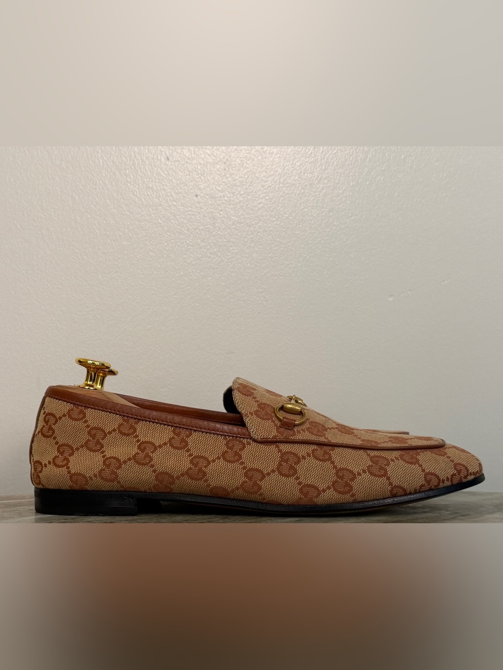 GUCCI JORDAAN HORSEBIT LOAFER BEIGE GG SIGNATURE TAN LEATHER TRIM 40 / 10 US - Picture 2 of 11